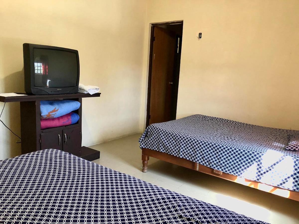 Oyo Hotel Cuatro Reales Galeana 外观 照片