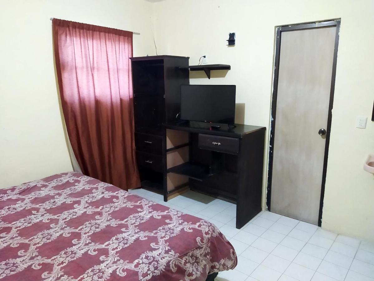 Oyo Hotel Cuatro Reales Galeana 外观 照片